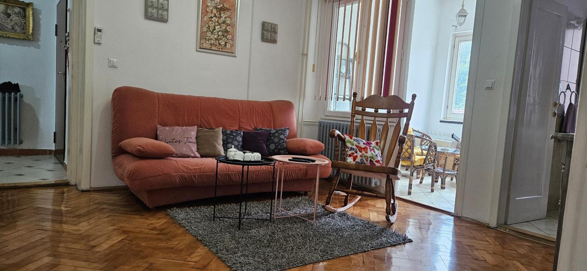Ferienwohnung Trosoban Stan U Zenici Zenica Exterior foto