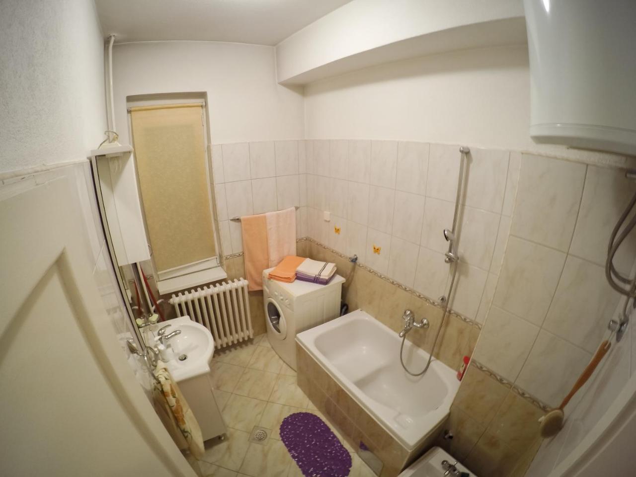 Ferienwohnung Trosoban Stan U Zenici Zenica Exterior foto